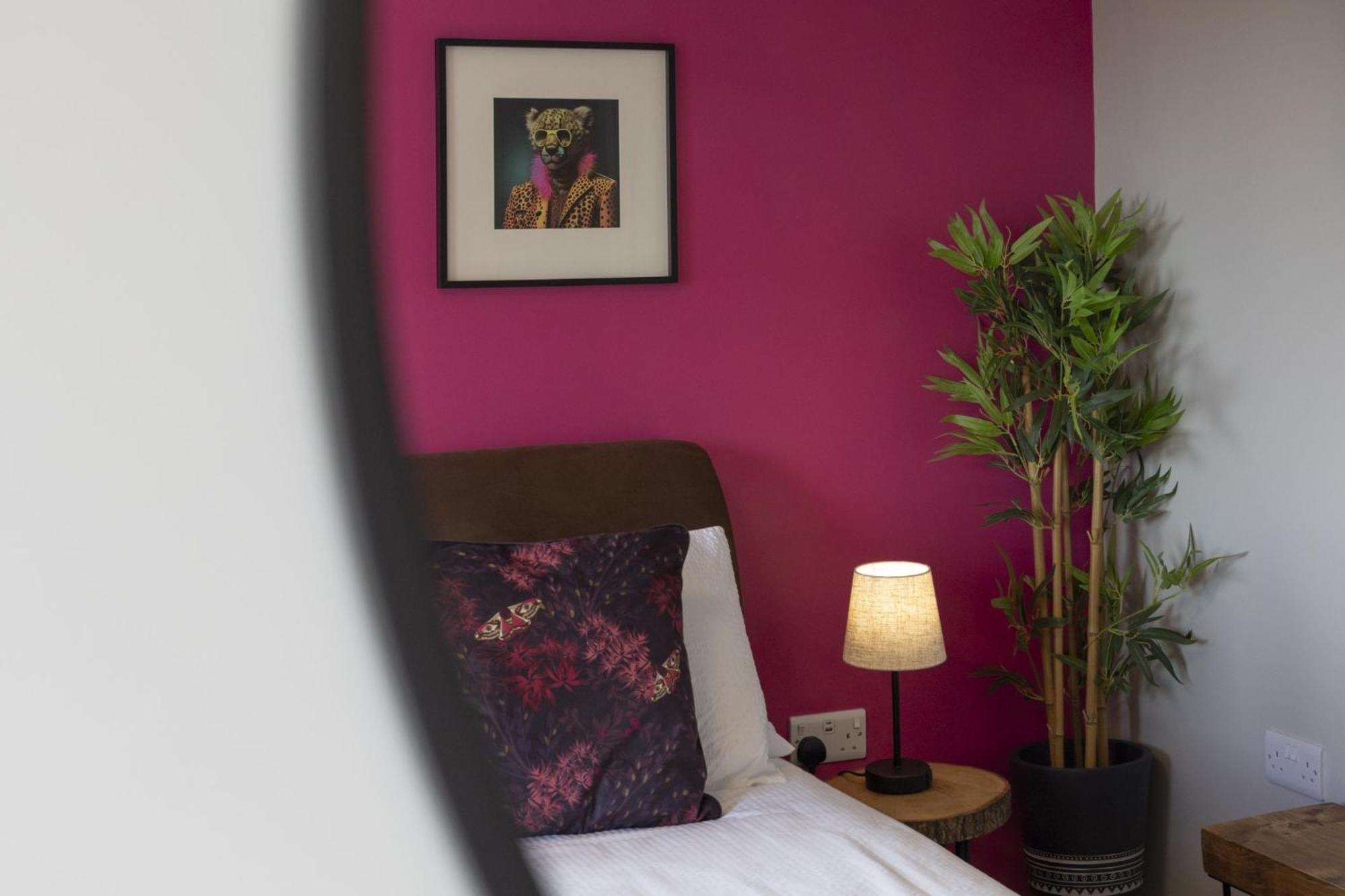 The Hidden Valley - A Stylish Rural Retreat, Perfect For Families St Clears Exterior foto
